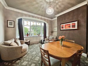 Living Room- click for photo gallery